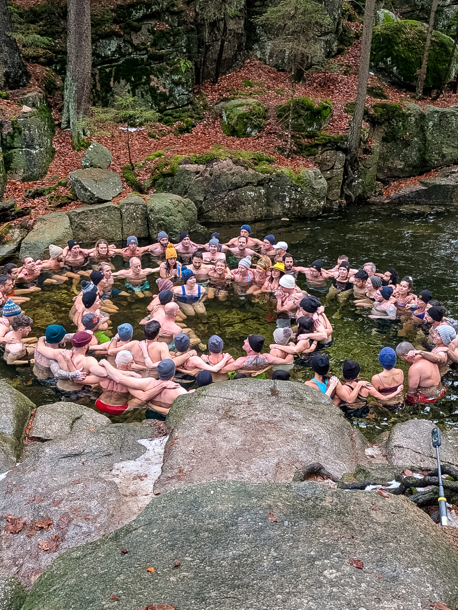 Eisbaden in der Gruppe